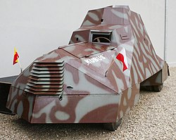 Pologne  Blindés Le Kubus Aout  1944