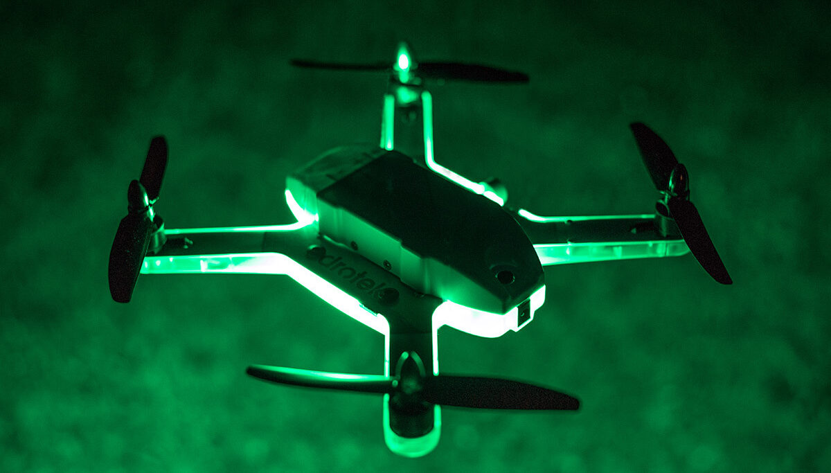 Drones UAV (Uncrewed Aerial Vehicle)  en photoscope sur Maquetland UGV, USV)