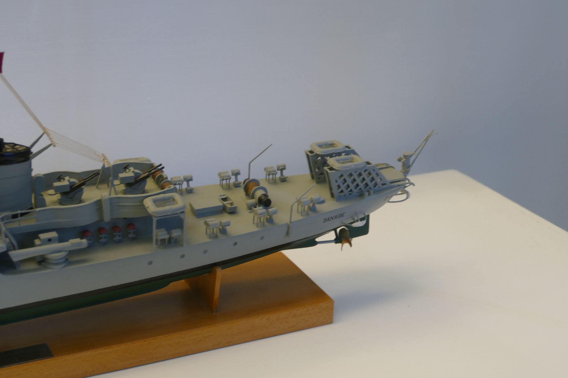 NikoModel 7124 Niko Model - 7124 STORK C15 1943 Corvette italienne de