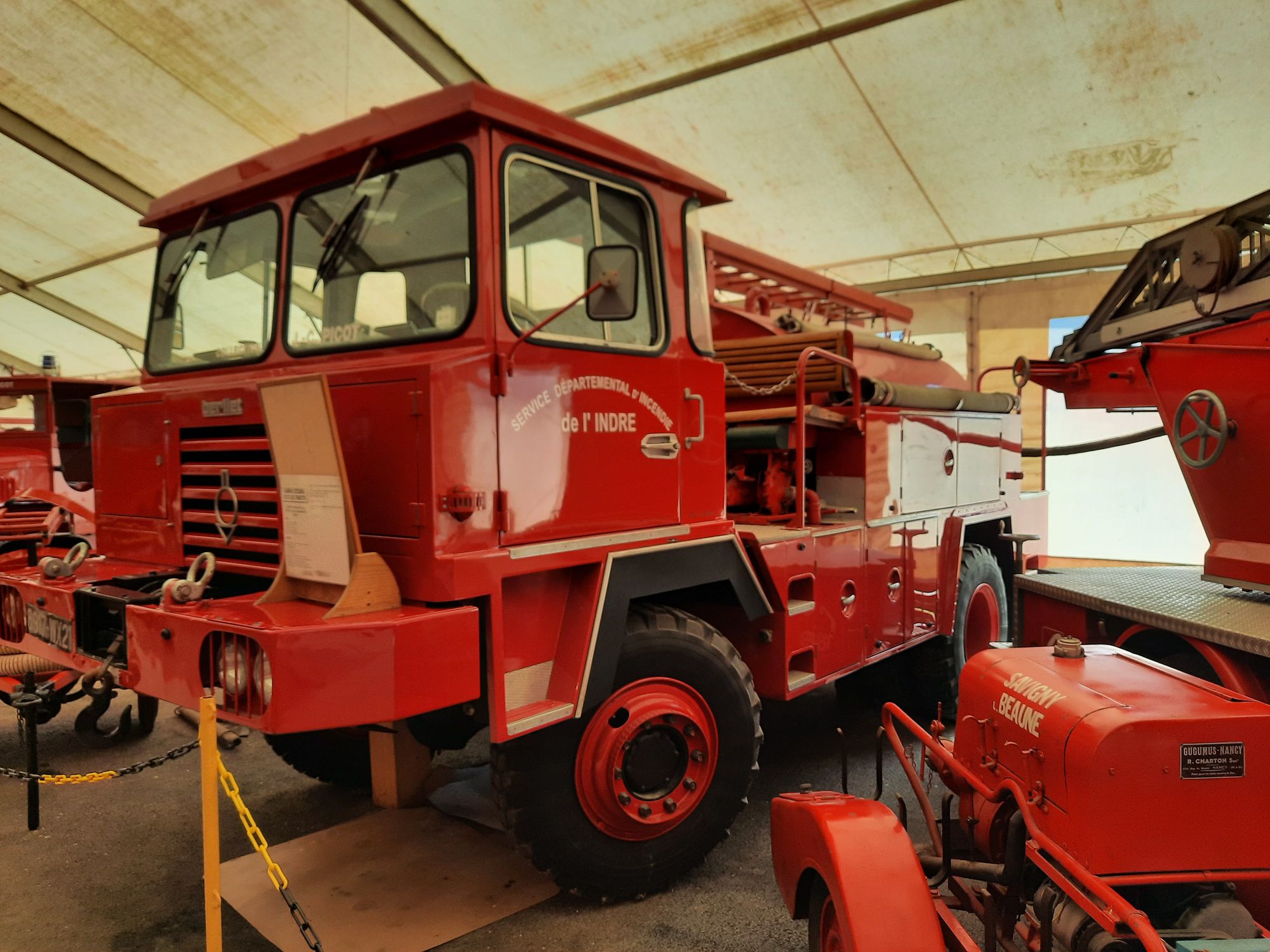 Camion De Pompiers Berliet GBK 18 4x4 – Modèle Réduit 1:8, Métal, Neuf En Boîte, Collection