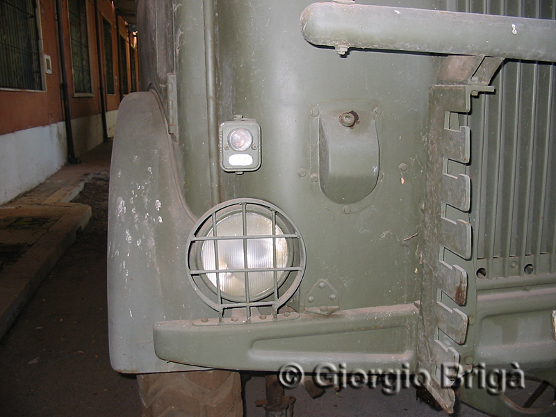 SPA Dovunque 41 Autocarro Soccorso Rome Le monde de