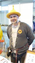 http://www.maquetland.com/upload/phototeque/images/9214/thumbnail/juif_europe_medievale_judenhut%20_rouelle.JPG