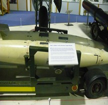 Bombe Nucléaire 1963 Mk 57  BDU 11A E Londres Hendon
