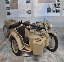 Zündapp Schweres Krad mit Beiwagen KS 750 Munster