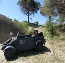 VolkswagenVW 82 Kübelwagen VW 82 Kübelsitzwagen Radio Torn fu B 1 Agde