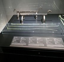 Vie Quotidienne Cuisine Chenet Broche et Tisonnier Vara. Veru et Forceps Florence Nimes