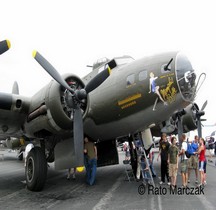Boeing B-17 G Flying Fortress Memphis Belle ou Sally B