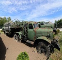 ZIL 157 V Tracteur Ravitailleur la logistique des missiles S-75