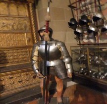 1550 Piquier Europe Centrale Armure et Bourguignotte  Museo Stibbert Florence