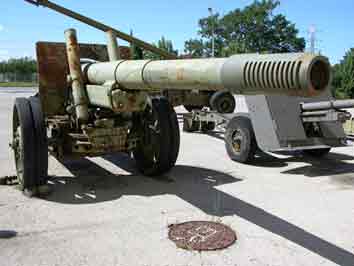 Canon 152 mm M1937ML 20  Draguignan