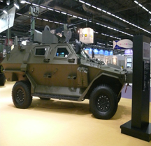 Otokar Cobra lazer range finder Eurosatory