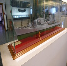 Cacciatorpediniere Lanciamissili 1962 Impavido D 570  Venise Musée naval