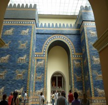 Babylone Porte d'Ishtar Berlin Pergamon Museum