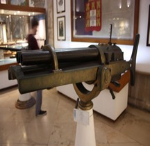 Canon revolver Hotchkiss 40 mm Lisbonne