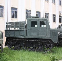 Tracteur Artillerie ATS (Artilleriyskiy Tyagach Sredniy) 712 Bucarest