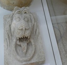 Tombe Porte Pierre Poignée Gueule Lion Bologne