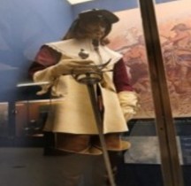 1630 Cavalerie  Guerre de Trente ans  Cavalier coiffé d'une capeline Saumur