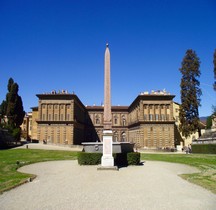 Rome Rione Campo Marzio Temple d' Isis Iséum Obelisque Ramses Florence Giardini Boboli