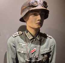 1944 Heer Infanterie Oberfeldwebel   Plougoinvelin