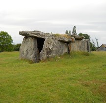 Maine et Loire Gennes Dolmen de la Madeleine