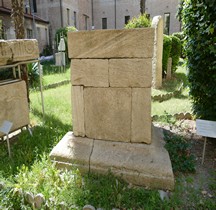 Monument Funéraire Italie Emilie Romagne Tombe Quintius Ovius Bargatus Rimini