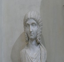Statuaire 6 Empereurs 1.1 Julia Domna Avignon Musée Lapidaire