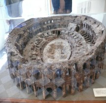 Gard Nimes Amphithéatre Maquette