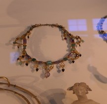 5 Etrurie Bijoux Collier  Paris Louvre