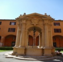 Bologna Palazzo d'Accursio Cour Cisterna del Terribilia