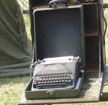 Typewriter portable with carrying case Corona