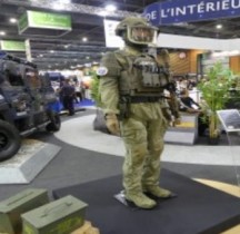 2026 GIGN GIGN GROUPE D'INTERVENTION Tenue NRBC Eurosatory 2026