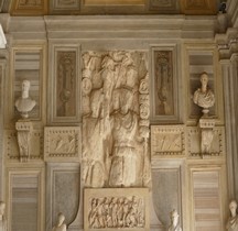 Pouvoir Tropaeum Trophée Romain Bas relief Rome Villa Borghèse