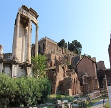 Rome Rione Campitelli Forum Romain Temple de Vesta