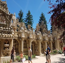 Drome Hauterives Palais Idéal Facteur Cheval