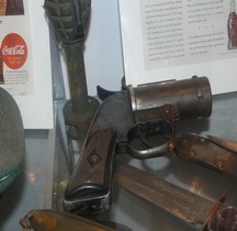 Flare Pistol M 8 (St Laurent)