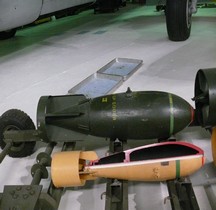 1937 Armour Piercing Bomb 120 lbs Bombe Londres Hendon