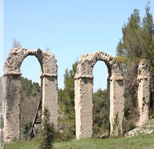 Bouches du Rhone Meyrargues Aqueduc Romain de la Traconnade