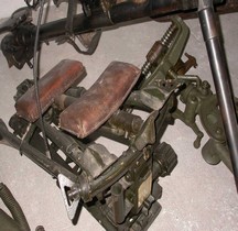 Maschinengewehr 42  Lafette Fliegerdreibein Tripod