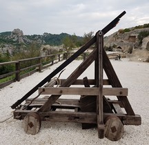 Militaria Poliorcétique Trebuchet à Contrepoids Les Baux de Provence