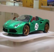 Ferrari 2016 Spider Green Jewel  Modène Museo E Ferrari