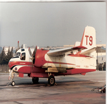 Grumman Tracker Conair CS2F Firecat Sécurité Civile  Nimes