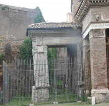 Rome Arc de Triomphe Rione Ripa Arc des Argentiers