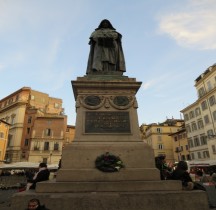 Rome Rione Regola Campo de' Fiori  Statue Giordano Bruno