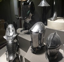 1450 Casques à  tête de crapaud frog-mouth helm  Stechhelm