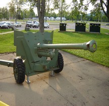 Canon anti Char 6 pounder