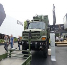 Mercedes-Benz Zetros 2048A 4x4  équipé d'une tourelle Aselsan et d'un lanceur Helsing   Eurosatory 2026