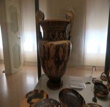 Grece Attique Cratère à Volutes Mythe Epheste Ferrare