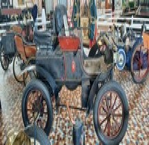 Oldsmobile 1901  Curved Dash Talmont St Hilaire