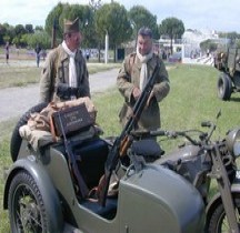 Fusil Mitrailleur 7,5 mm Mdle 24/29 sur Side Car Gnome Rhone