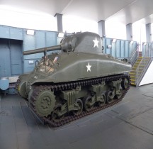 Char Moyen Sherman M4A1 Grizzly Tank D Day Museum Portsmouth
